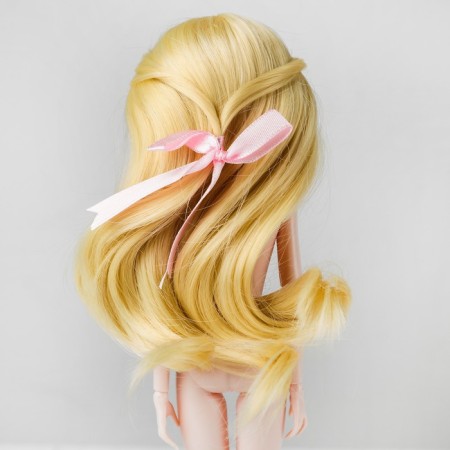 Hair for dolls "wavy with a tail" size is small, color 613-2