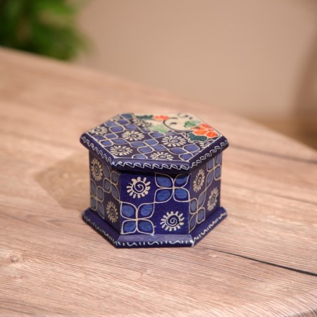 Wooden box, batik 10x11x7 cm-2