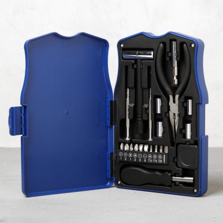 A set of tools in the T -shirt “Who can do everything”, 14x22cm-1