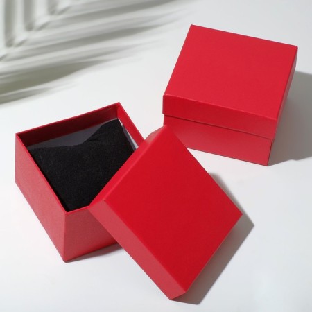 Gift box for the “minimum” clock, 9 × 9 (the size of the useful part is 8.3 × 8.3 cm), the color is red-1