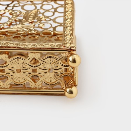 Salvetnitsa decorative "Hearts", Golden color-4