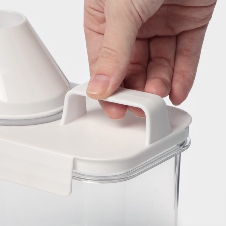 A container for washing powder and air conditioning, with a measured glass, 1800 ml-7