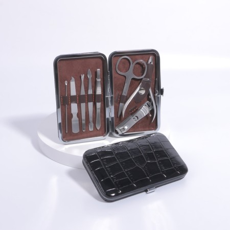 Manicure set "reptile", 8 items, in case, black color-2