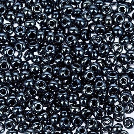 Czech Republic "Gamma" Round 1 "10/0 5g (a058 gray/perl.)