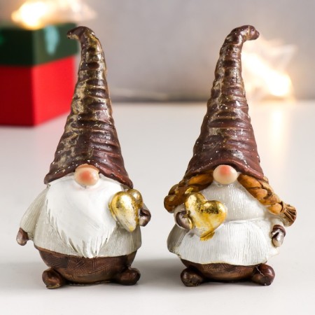 Polystone souvenir "Winter dwarf with golden heart" MIX 9x4.5x4 cm