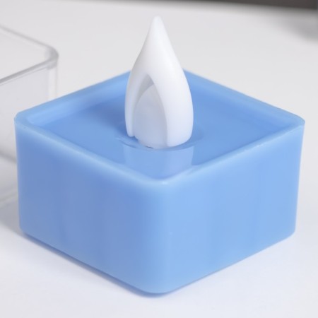 Nightmare "Candle Square" LED 0.5W from 3XAG10 batteries 4x4x4.5 cm Risalux-3