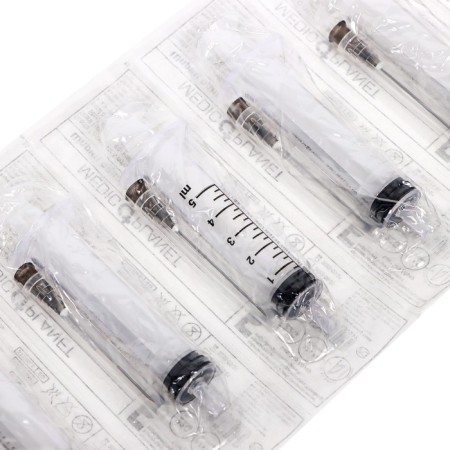 Spring Luer 5.0 ml with a needle 22GX1 1/2 "(0.7x40mm) without latex-1