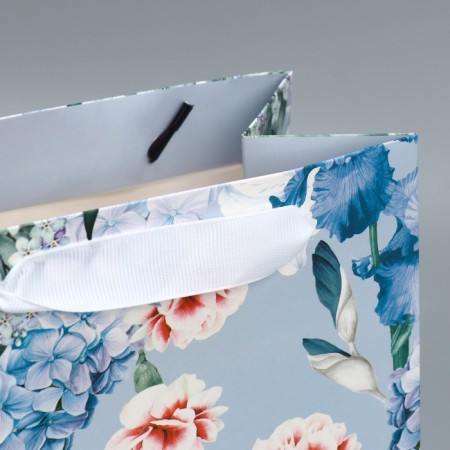 Gift Package Laminated with silence, packaging, "itself", MS 18 x 23 x 10 cm-6