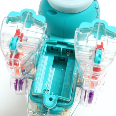 The gear dinosaur works on batteries, light, sound-2