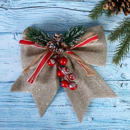 Christmas tree decoration "Balt - cones, berries" 21x18 cm, beige