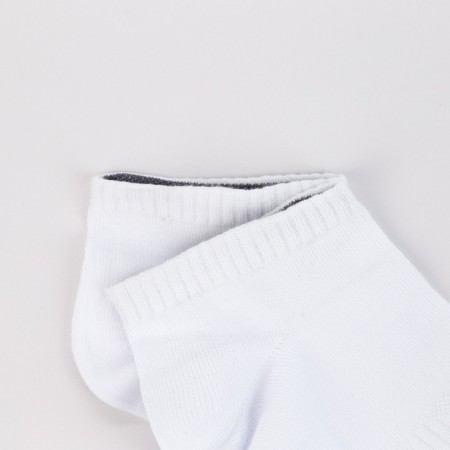 A set of men's socks - 3 pairs, white color, size 27-29-3