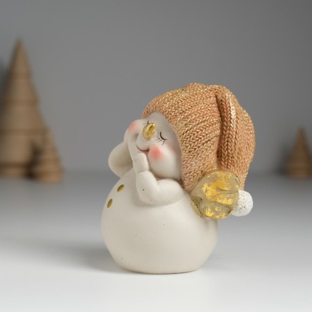 Polystone souvenir "Snowman in a golden knitted cap, with wings" 9x6x9 cm-1