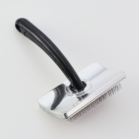 Brush - a packer for average animals, with drops, 85 x 46 mm, black-1