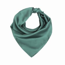The scarf is plain, the color is green, size 70x70