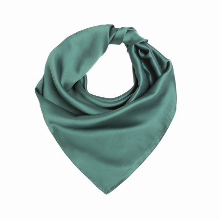 The scarf is plain, the color is green, size 70x70