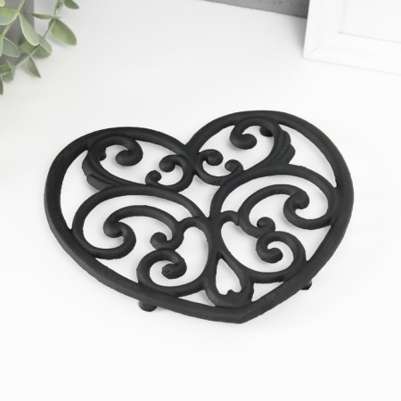 Souvenir cast iron stand "openwork heart" 16x17x1.5 cm
