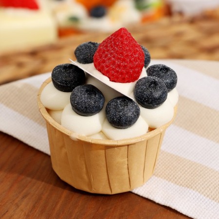 Mulyage - Magnet "Muffin with Strawberry" 6x6x8cm-1