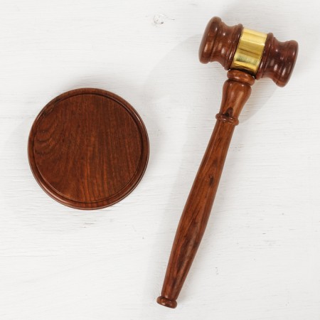 Souvenir tree "Judicial hammer" 29.5x12.5x7 cm-2
