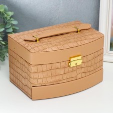 Casket to the leatherette to decorates the chest 
