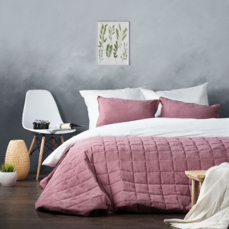 Software "Soft": a bedspread 160 x 220 cm, pillowcase 40 x 40 cm - 2 pcs, pink color