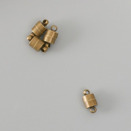 Flasp Magnetic Metal Bronze Metal 0.7x1.2x0.7 cm