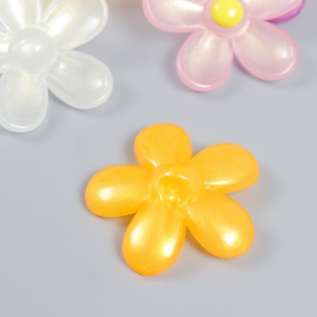 Decor for creativity plastic "Flower with a yellow middle" glow in the dark mix 1.4x4x4 cm 92426-2