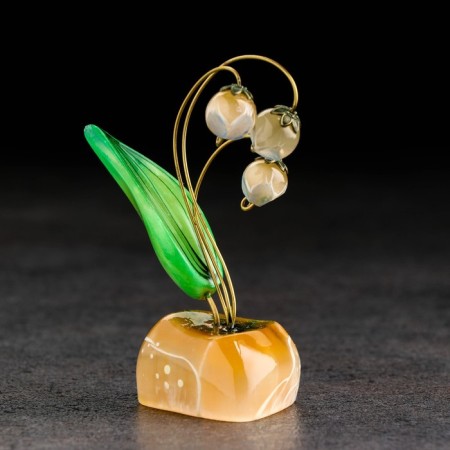 Souvenir "Flower" Landysh "3 buds, selenite