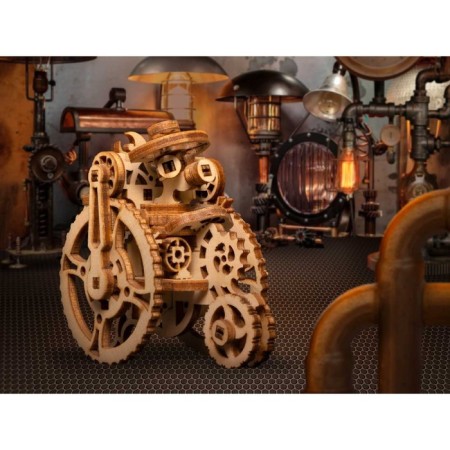 Wooden designer "Robot Kovi"