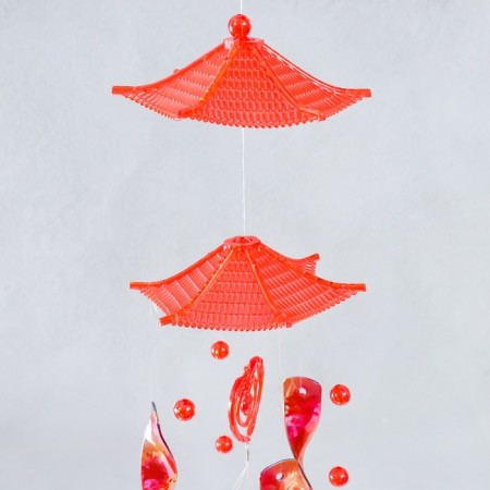 Wind music plastic "hearts in hearts" 4 tubes 76 cm-1