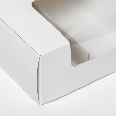 The box is folding, under 3 eclairs, white, 15 x 15 x 5 cm-2