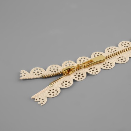 Metal zipper, No. 3, non -proceeding, automatic lock, 60 cm, beige color/gold-1