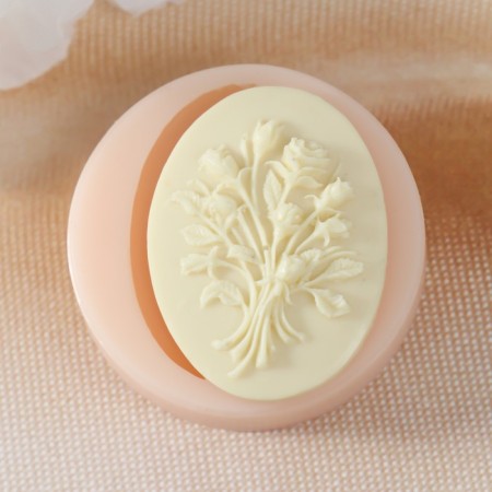 Mold Silicon "Oval with flowers" 3.9x2.9x0.7 cm