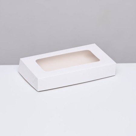 Confectionery packaging, white, 18 x 10 x 3 cm