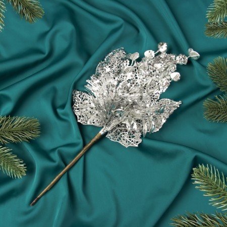 Decor "New Year's grace" Carved leaves, 33x17 cm, silver-2