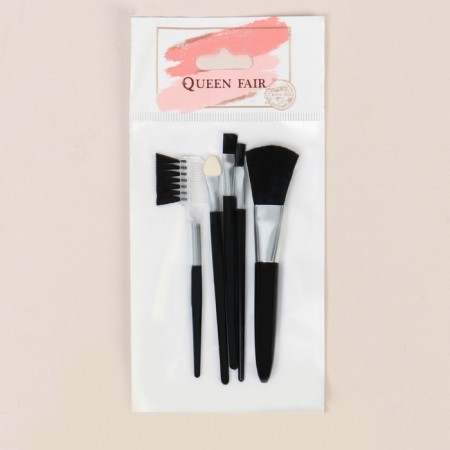 A set of makeup brushes, 5 objects, black color-4