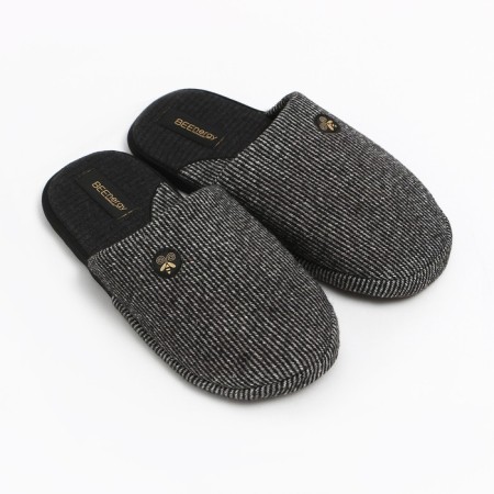 Male slippers, size 44/45