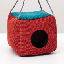 Hanging house for rodents 