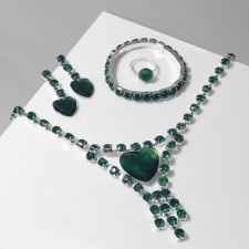 Set 4 objects: earrings, necklaces, bracelet, “heart” ring in circles, green color in silver