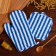 Kitchen set of shares. Color blue take 17x17 cm, mittens 26x16 cm, 100% p/e
