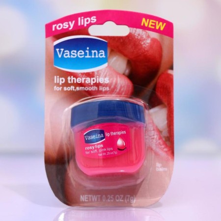 Cosmetic Vaseline for lips with rose
