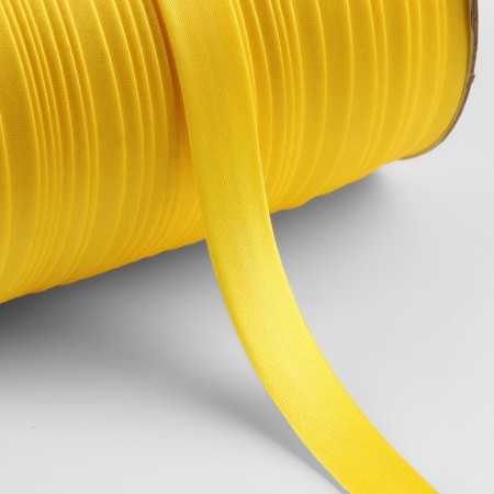 Stroke, satin, 15 mm × 132 ± 1 m, yellow color No. 9026-1