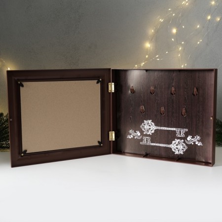 Key closed "Christmas tree toys" 26.5x31.5 cm-2