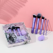Love makeup kit: brushes 5 pcs and sponge