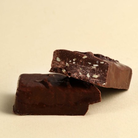 Chocolate bar "Happy Birthday" with raisins, 50 g.-1