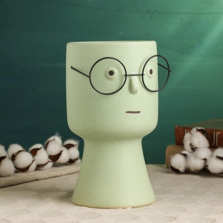 The pot "one that survived" 14x24cm, light green-1