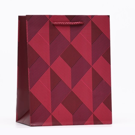 Gift Package "Red Romb", 18 x 22.3 x 10 cm
