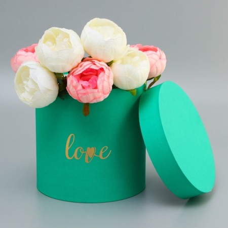 Round box with "Love" green 20*20*20cm