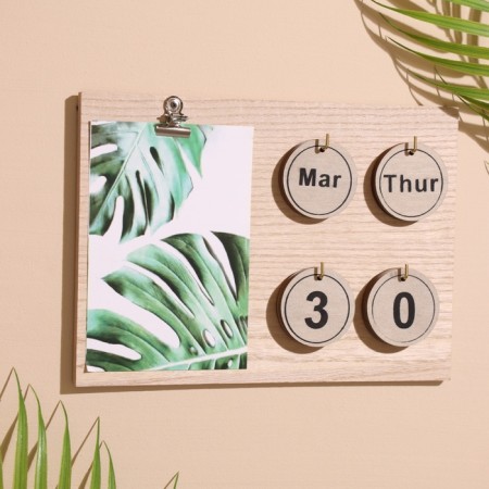 Souvenir Eternal calendar with clothespin, wood, 23.5x23.5x17 cm-1