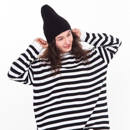 Female Winter hat, black color, size 52-56-3