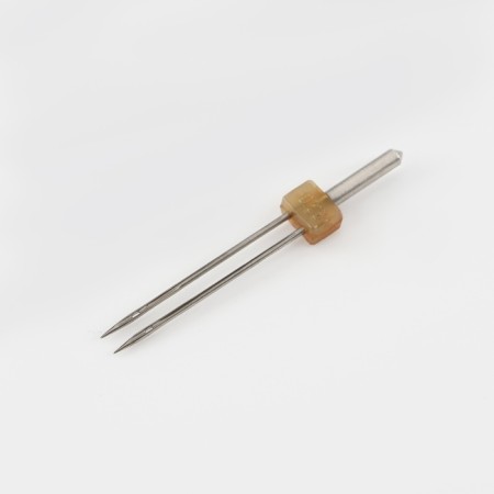 Needle for household sewing machines, double, No. 80/2.5-2